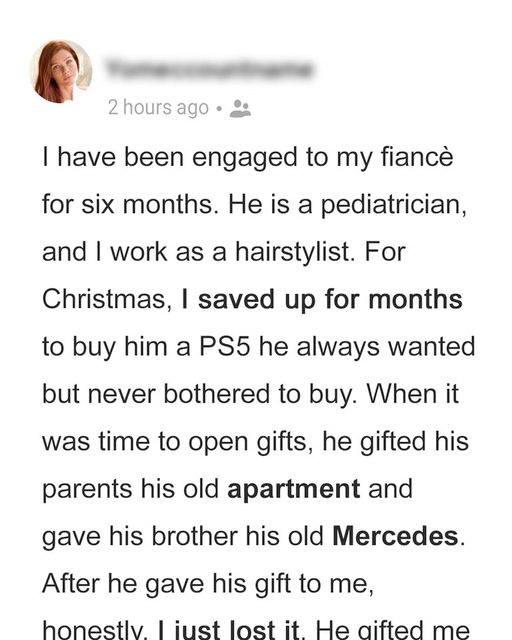 ht1-she-bought-her-fiance-a-ps5-for-christmas-and-lost-it-when-she-saw-his-gift-s2-wr2r4k0z (1)